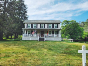 Historic American Farmhouse 1870 - 10 miles from Cherry Springs!